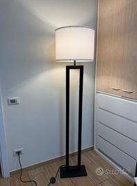 Piantana lampada da terra in ferro