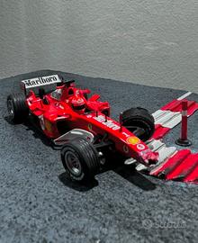 Diorama Michael Schumacher 1:43 montecarlo 2004