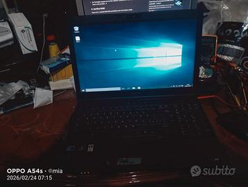 vari portatili da i3 a i7 tutti funzionanti