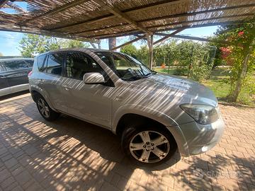 rav 4 con gancio traino