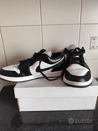 air Jordan bianco e nero 