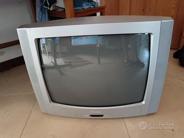 TV Render a colori funzionante con telecomando 