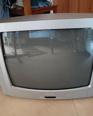 TV Render a colori funzionante con telecomando 