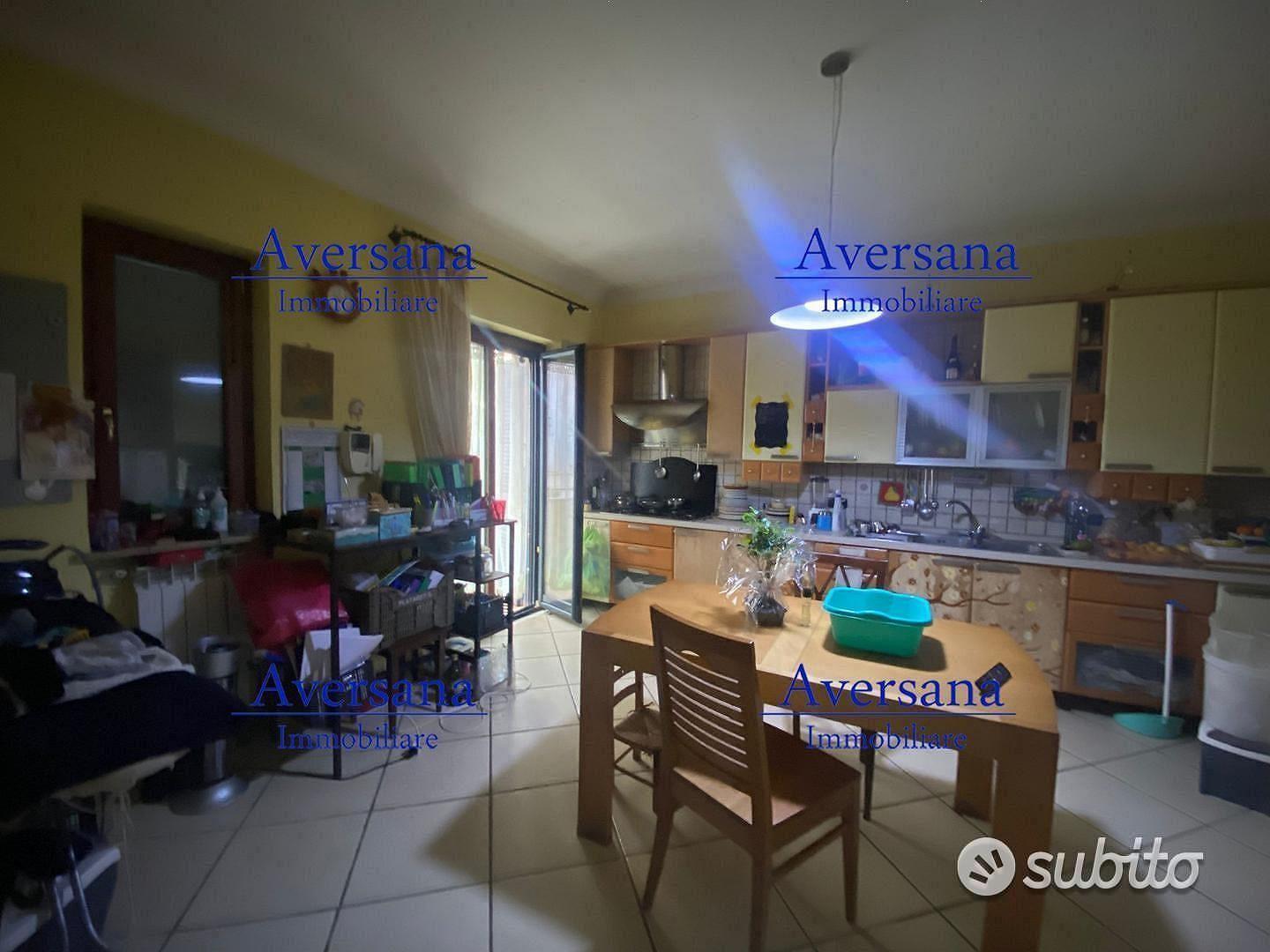 Villa a schiera su 3 livelli - Vista 6