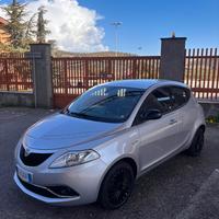 Lancian Ypsilon Platinum