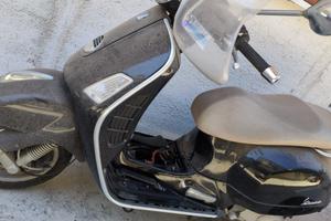 Vespa gts 250