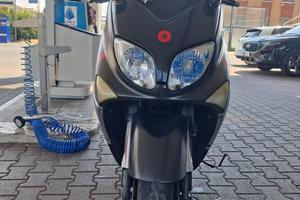 SCOUTER YAMAHA T-MAX 500