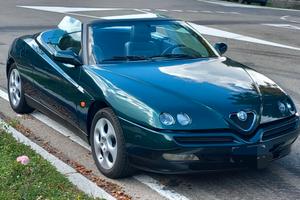 Alfa Romeo Spider 916