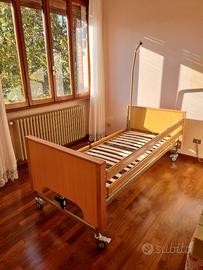 Letto ortopedico elettrico per degenza