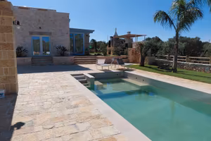 Stoneway Trulli & Pool