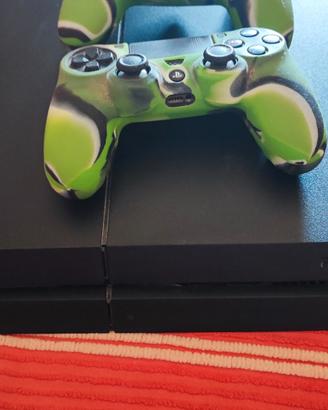 PlayStation 4 1tb con due joypad e giochi