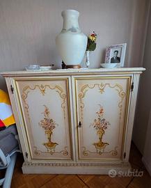 Mobile stile barocchetto veneziano