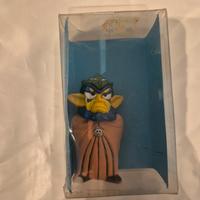 mini-personaggio da collezione di Re Vega