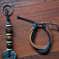 portachiavi e bracciale cuoio