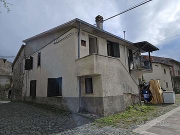 Casa Indipendente Cagnano Amiterno [GRE654VRG]