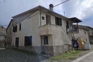Casa Indipendente Cagnano Amiterno [GRE654VRG]