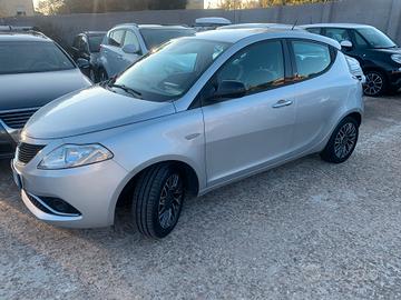 LANCIA YPSILON -FINANZIABILE