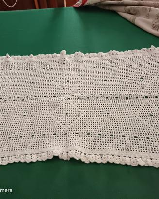 Centrino uncinetto bianco cm 50 x 33