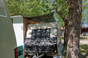 Roulotte con annessa casetta in legno