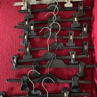 GRUCCE IN PLASTICA CON PINZE