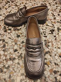 Scarpe mocassino argentato in pelle