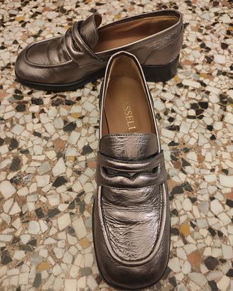 Scarpe mocassino argentato in pelle