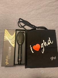 Piastra per capelli GHD con tote bag