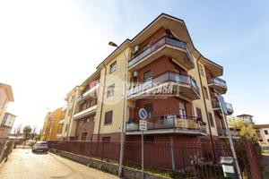 3 LOCALI CON CANTINA