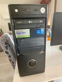 Computer torre e monitor
