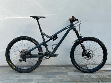Commencal meta v4.2 L