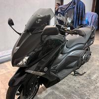 Yamaha T-max 530