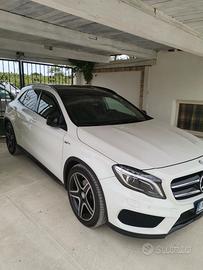 Mercedes GLA 220