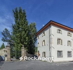 Villa di 277 m² con più di 5 locali a Capannori