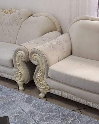 Divano elegante stile francese