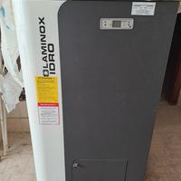 stufa pellet termoboolee laminox idro 24kw
