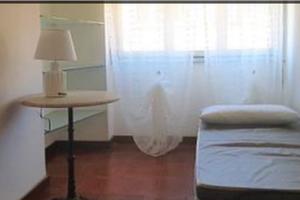 Stanza centro storico per RAGAZZE