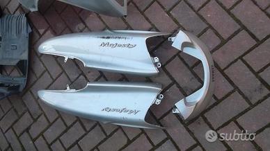 Majesty 250 06 : forcella cerchio centralina faro