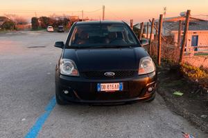 Fiesta 1.4tdci allestimento st “UNICA”  vedi foto