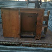 due macchine da cucire antiche  