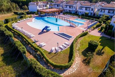 App.to 2 camere, mansarda, garage, wifi e piscina