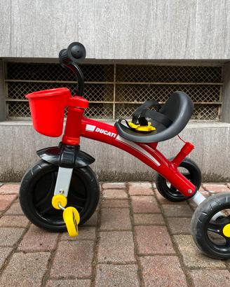Triciclo Ducati