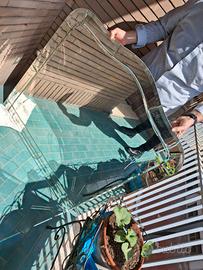 Specchio con allaccio corrente