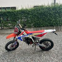 Fantic motor motard casa 50cc