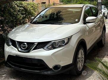 NISSAN Quasqai