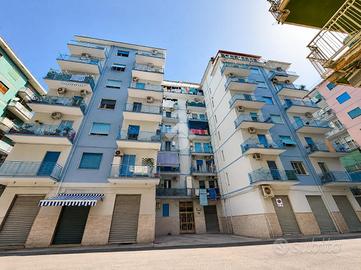 3 LOCALI A SALERNO