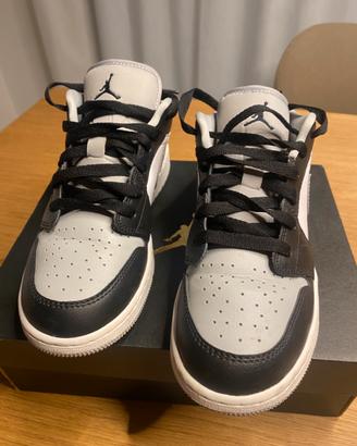 Nike Air Jordan 1 Low grey smoke numero 37,5