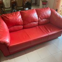 Divano rosso 3 posti