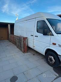 Mercedes sprinter