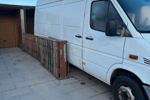 Mercedes sprinter