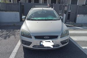 Focus station wagon